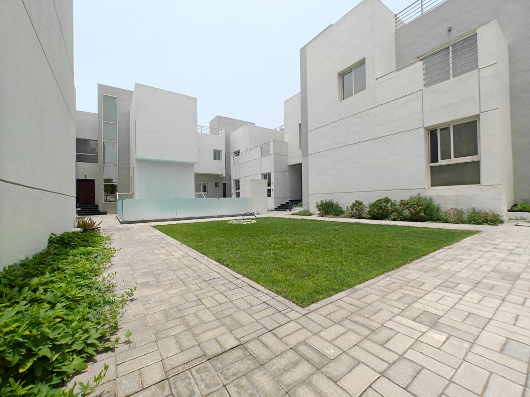 Al Shihhe Villa Complex, Mirdiff