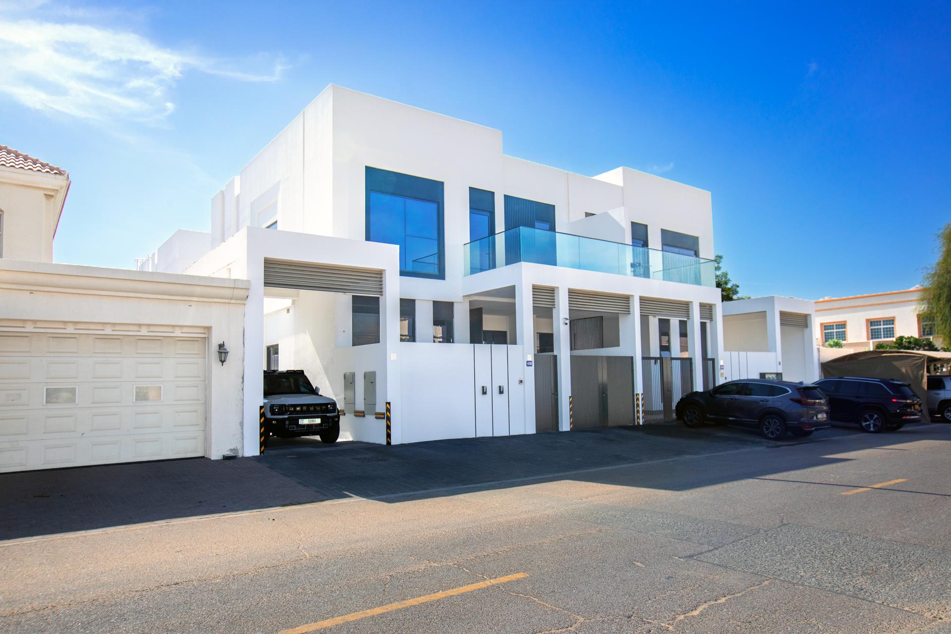 ABDULLA & ROUDHA VILLA